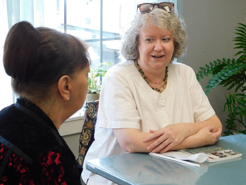 Mullins attends Historical & Genealogy Society luncheon